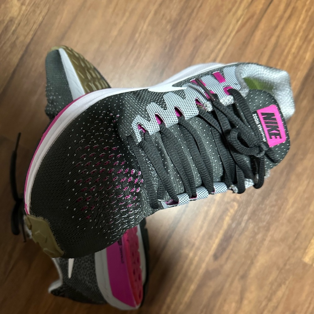 Nike Gray and Pink Athletic Sneakers - Picture 6 of 8